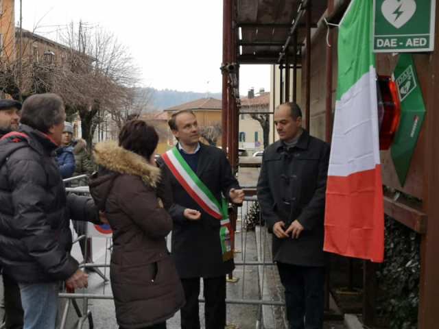 UNIONE APPENNINO: Un nuovo defibrillatore nella piazza di San Benedetto Val di Sambro