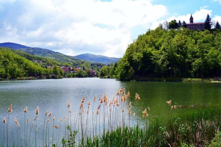 S.BENEDETTO VAL DI SAMBRO: Castel dell’Alpi, un lago sempre più bello e sicuro