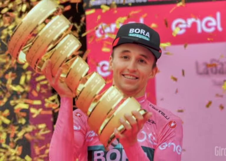 CICLISMO – GIRO D’ITALIA: Matteo Sobrero vince l’ultima tappa, Jai Hindley conquista il Giro