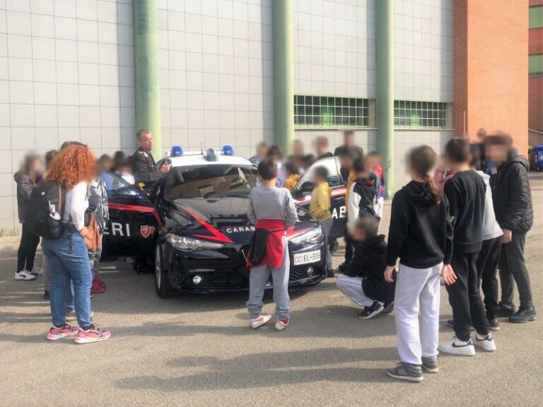 I Carabinieri di Vergato aprono le porte agli alunni delle scuole primarie