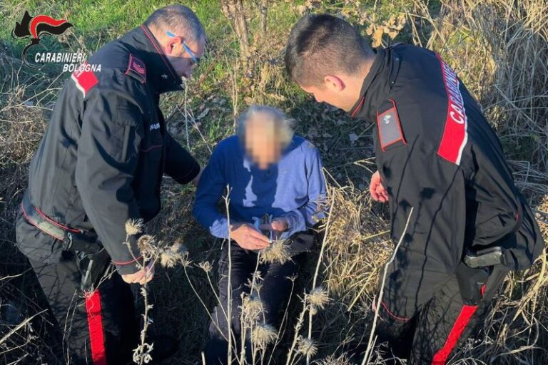 VALSAMOGGIA(BO) – Anziano affetto da una malattia neurodegenerativa si allontana dal centro sociale: rintracciato dai carabinieri